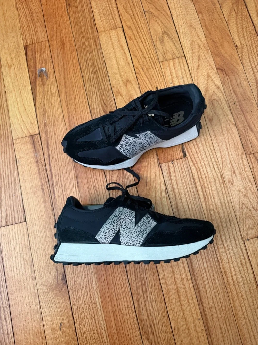 New Balance 327 Leopard Black Sneakers Speckle Logo Sz 9 intelligent choice - Picture 2 of 10